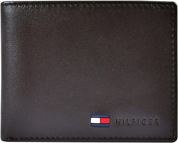 Tommy Hilfiger Men's Passcase Wallet wit…